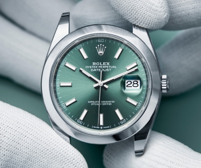 final check Rolex Watchmaking resized Image 02 featured image